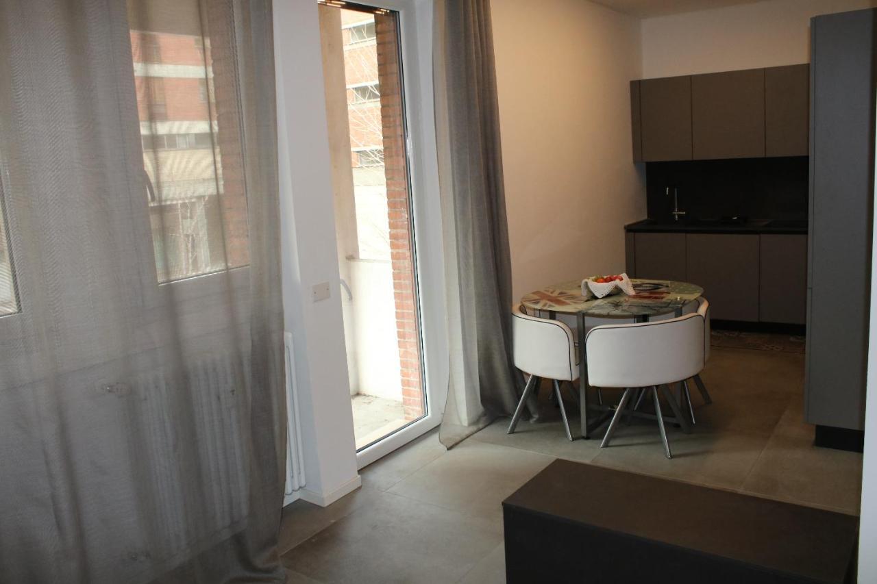Al Grattacielotrenta Apartman Verona Kültér fotó